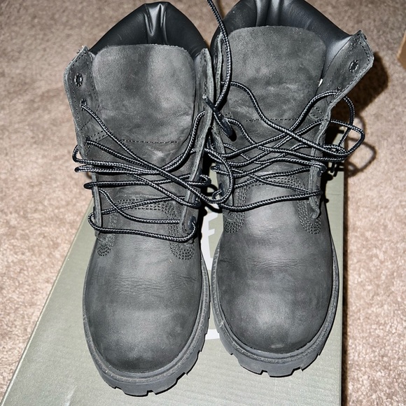 Timberland 6inch boot - Picture 2 of 3